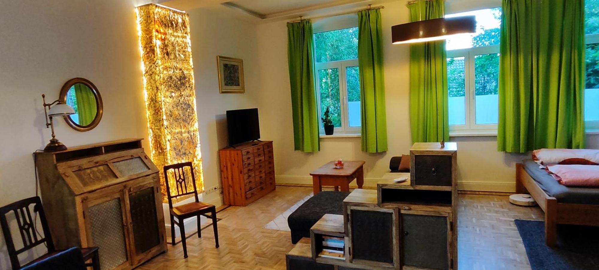 zentrumsnahes Wohnen in der Alten Schule am See Schwerin  Exterior foto